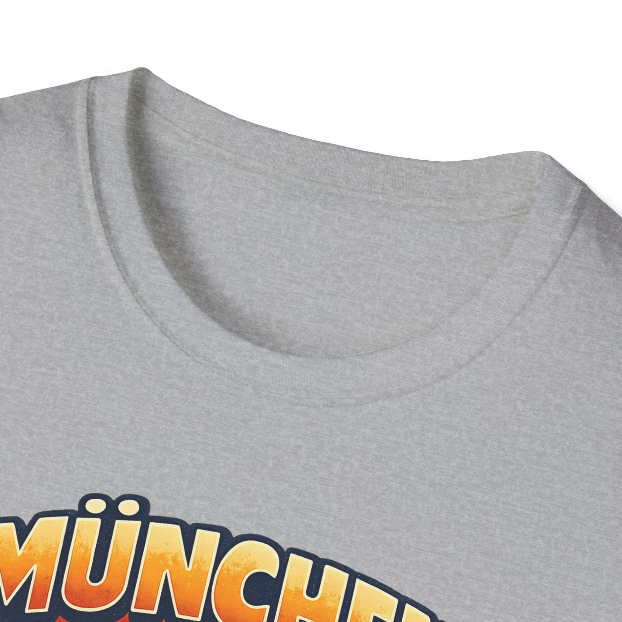 München Prost T-Shirt – Oktoberfest Beer & Pretzel Graphic Tee