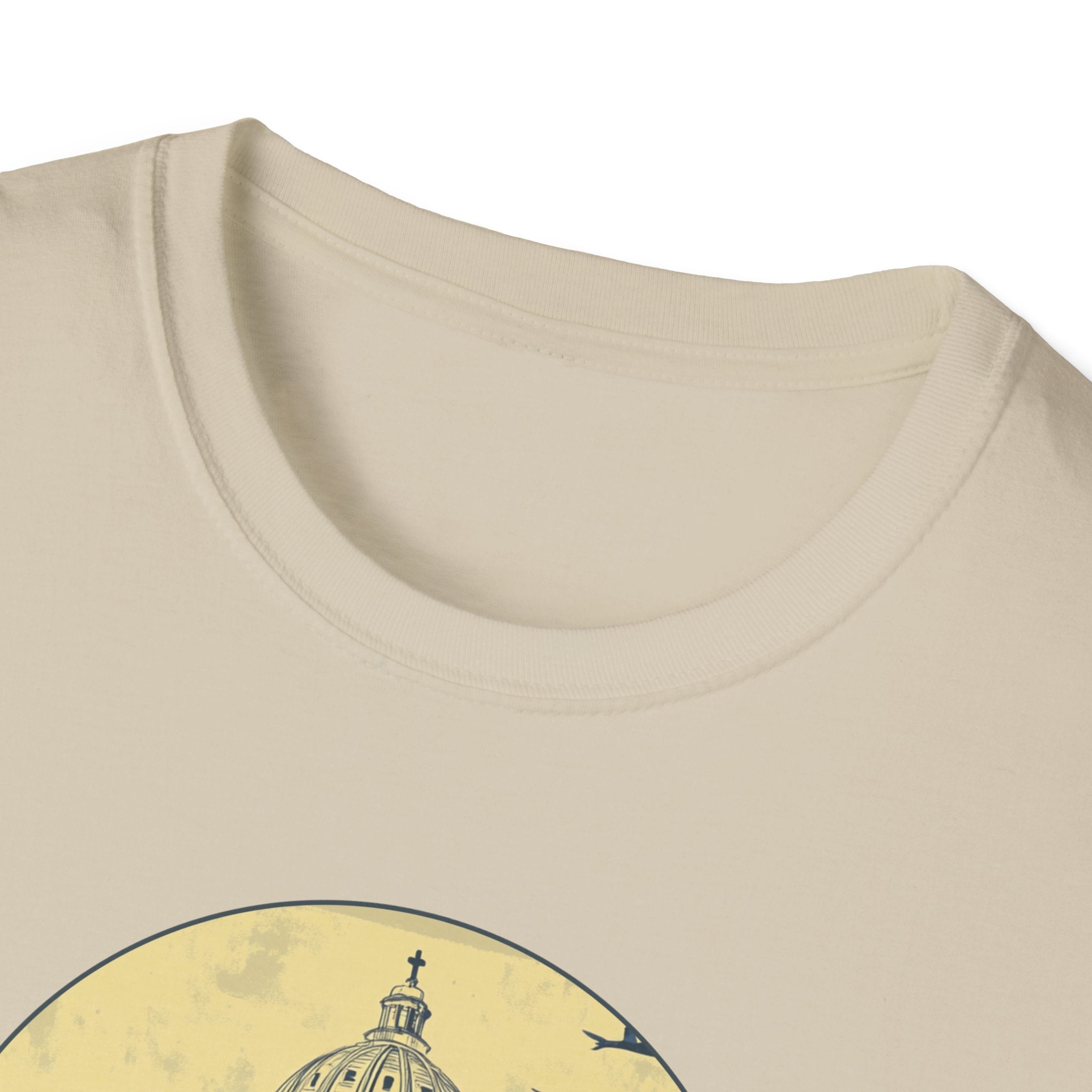 Rome skyline circle graphic T-Shirt | Vatican St. Peter dome vintage travel design