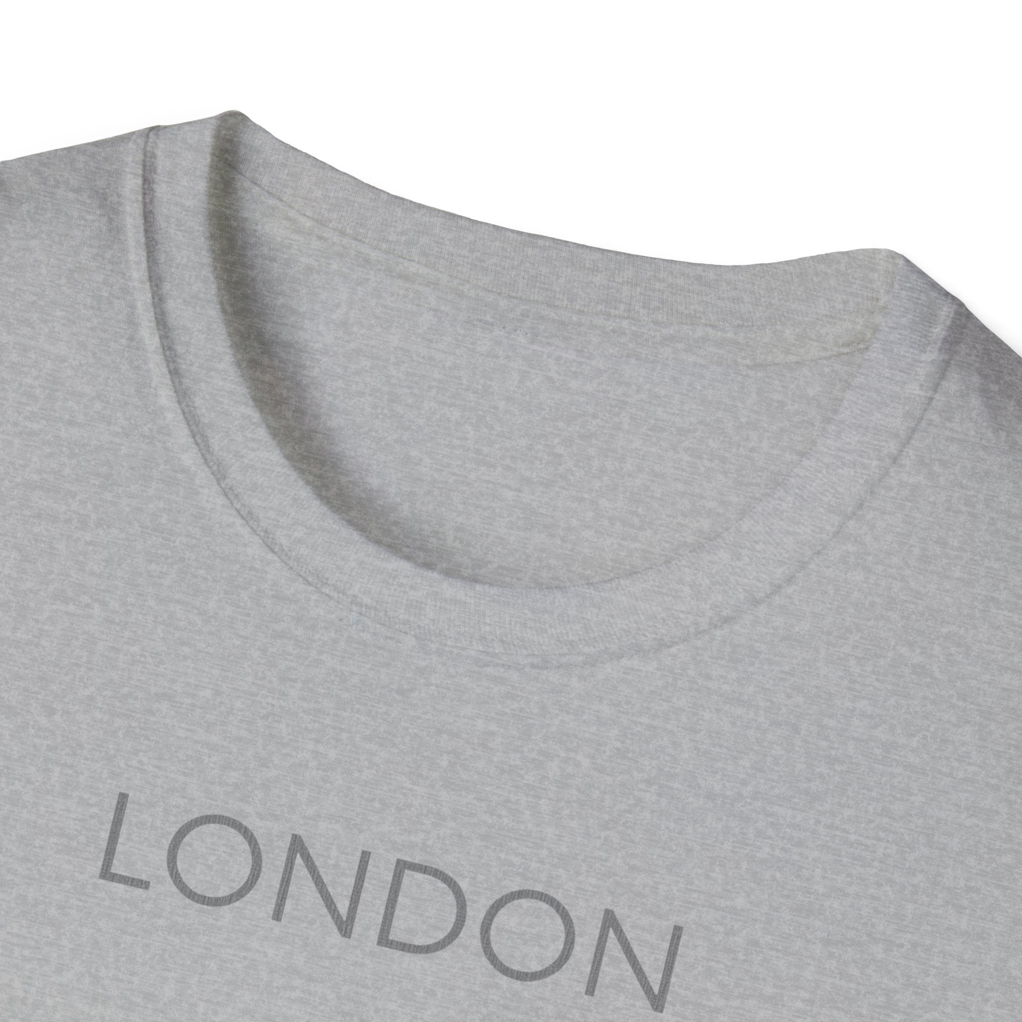 London skyline Keep Calm and Carry On T-Shirt | UK travel souvenir