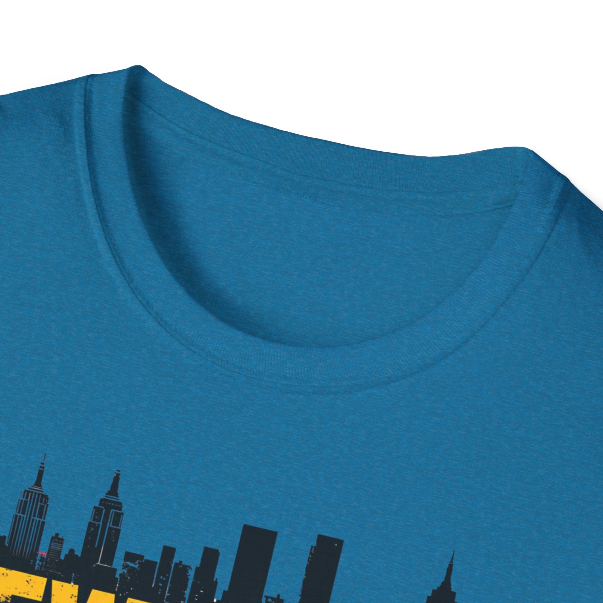 New York skyline graffiti T-Shirt | NYC skyline urban street art