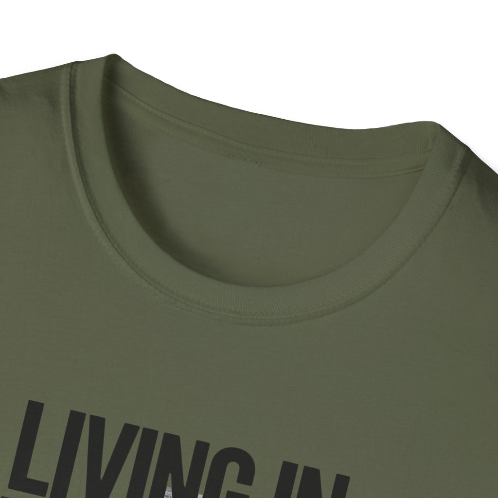 Living in New York T‑Shirt – 'Living in New York is an art, mostly abstract' Urban City Tee
