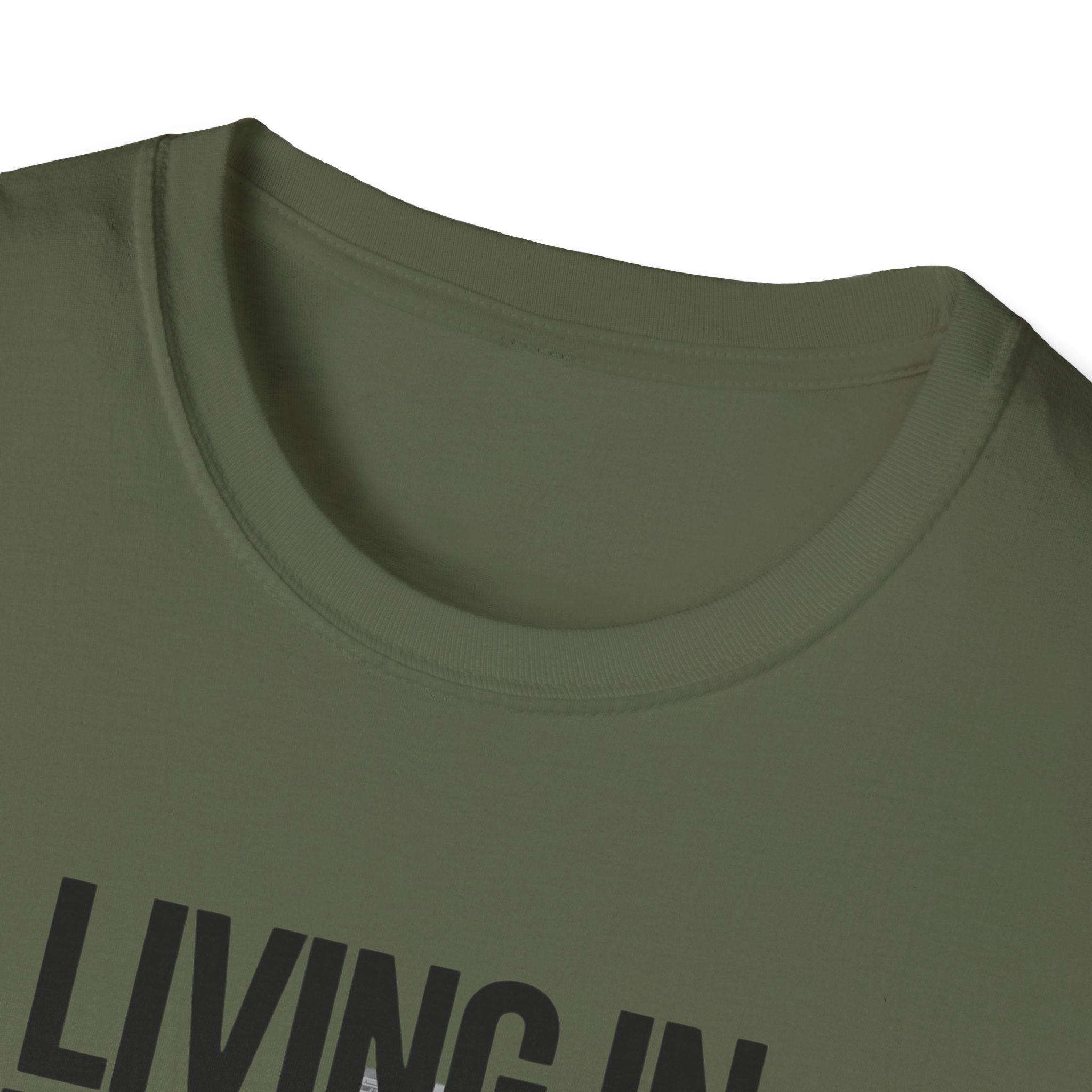 Living in New York T‑Shirt – 'Living in New York is an art, mostly abstract' Urban City Tee
