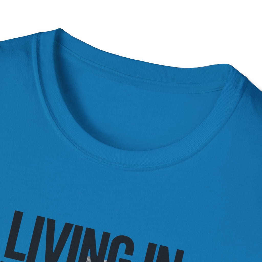 Living in New York T‑Shirt – 'Living in New York is an art, mostly abstract' Urban City Tee