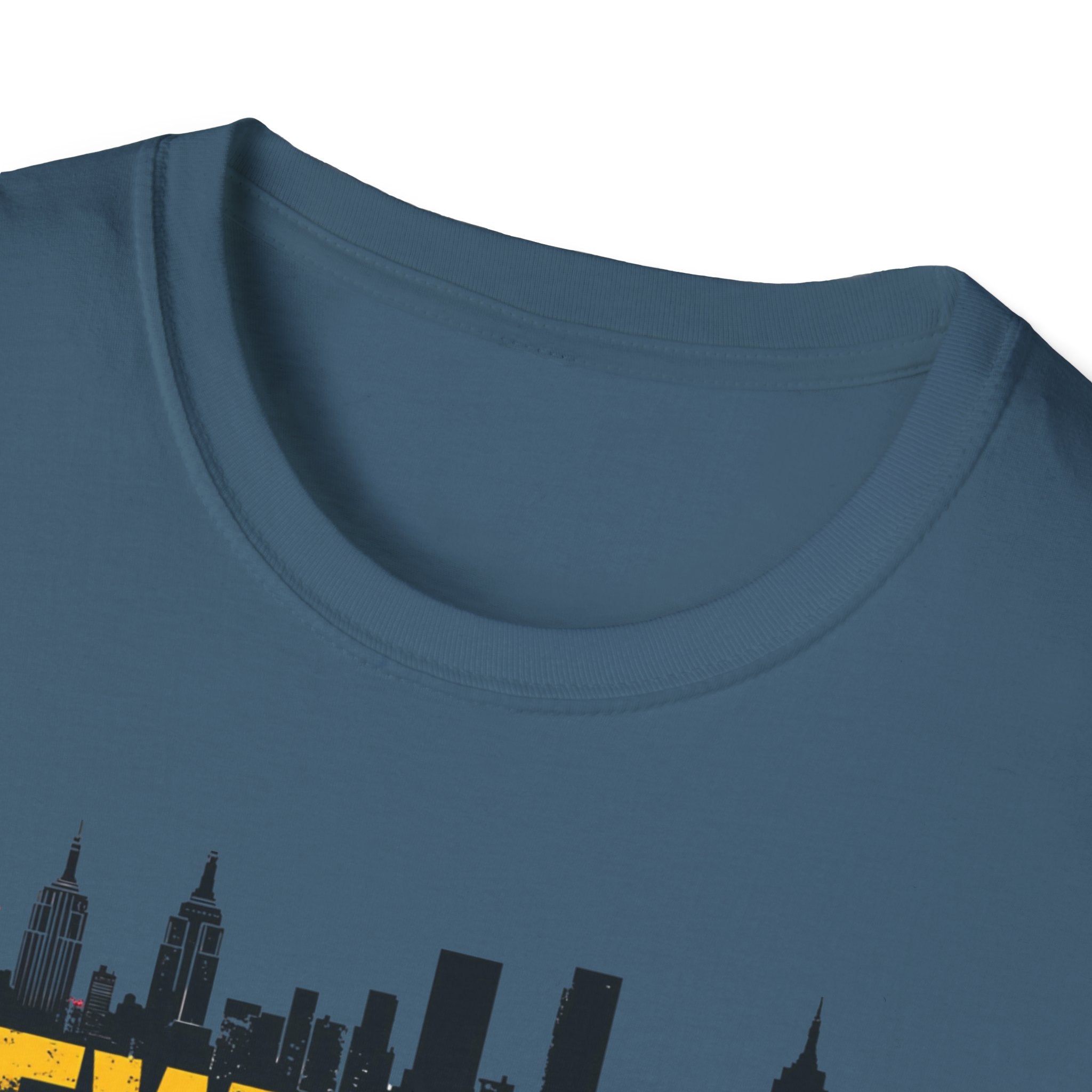 New York skyline graffiti T-Shirt | NYC skyline urban street art
