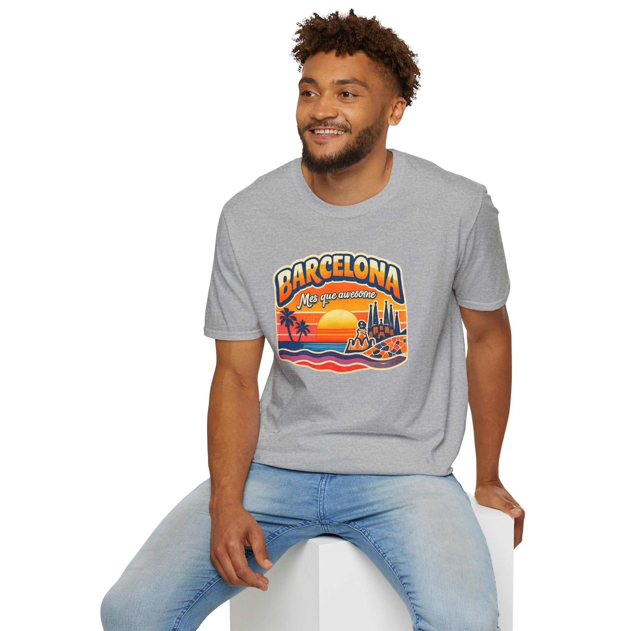 Barcelona Sunset Graphic T-Shirt — "Barcelona Más que un sueño" Vintage Beach Tee