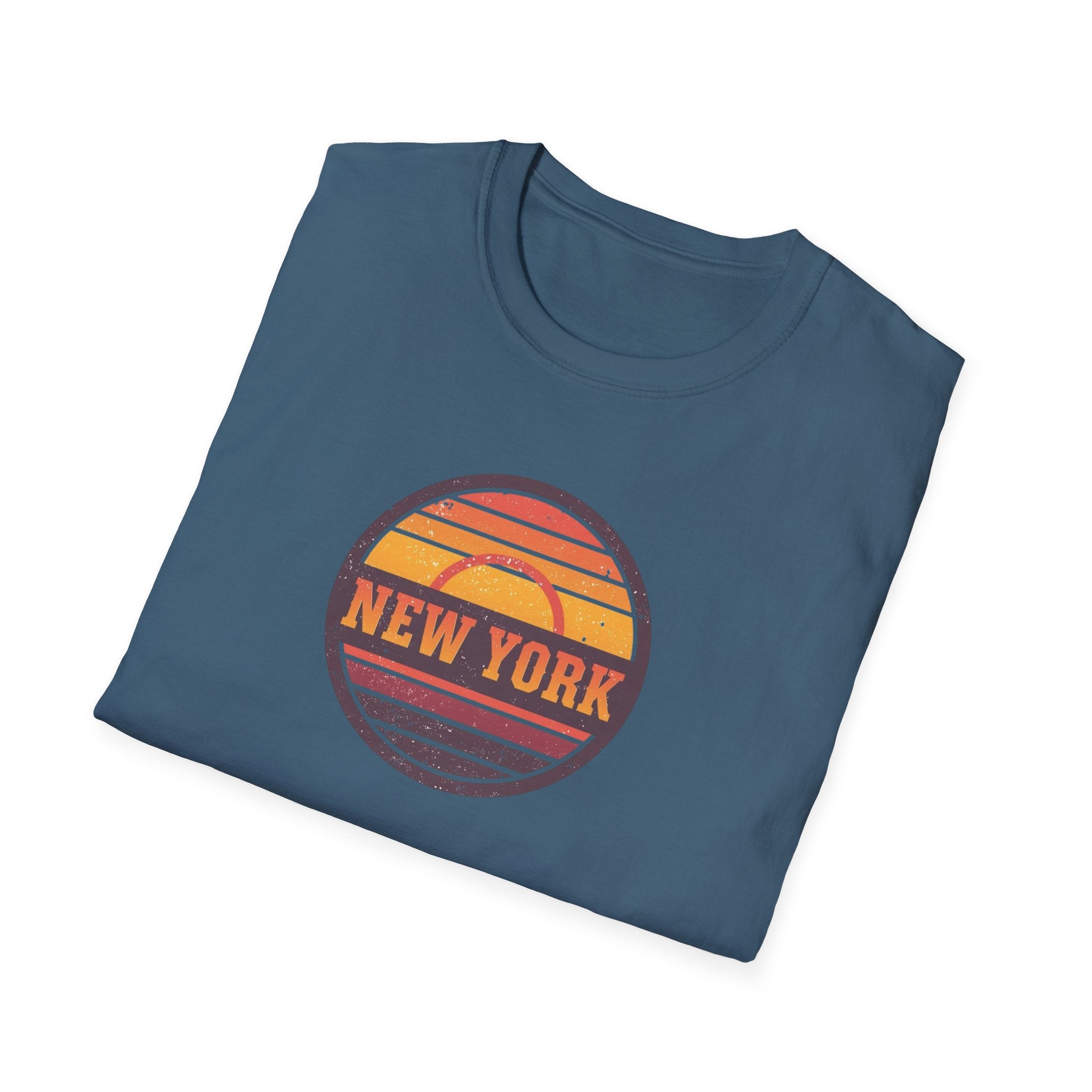 New York sunset badge T-Shirt | vintage retro city graphic