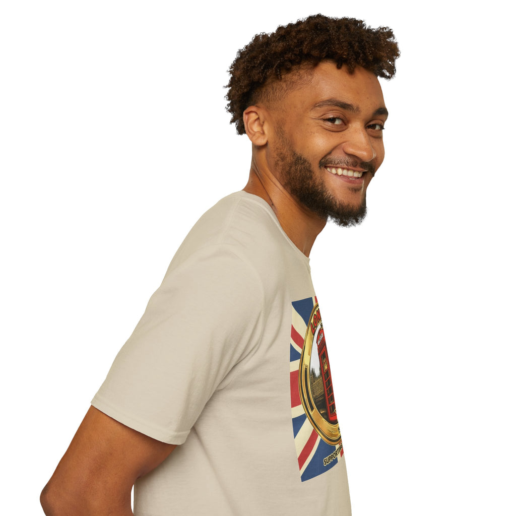 London Phone Booth T-Shirt World Cup 2026 — Vintage Union Jack Travel Supporters Tee