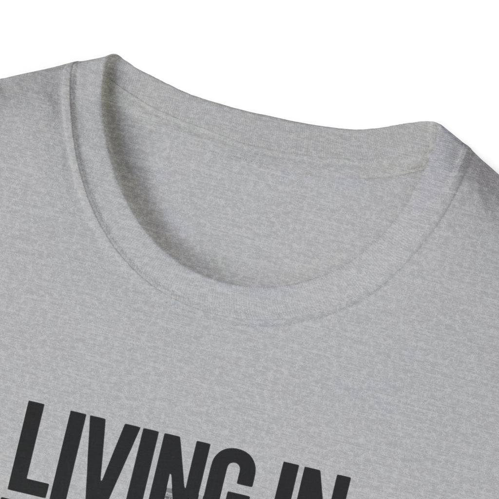 Living in New York T‑Shirt – 'Living in New York is an art, mostly abstract' Urban City Tee