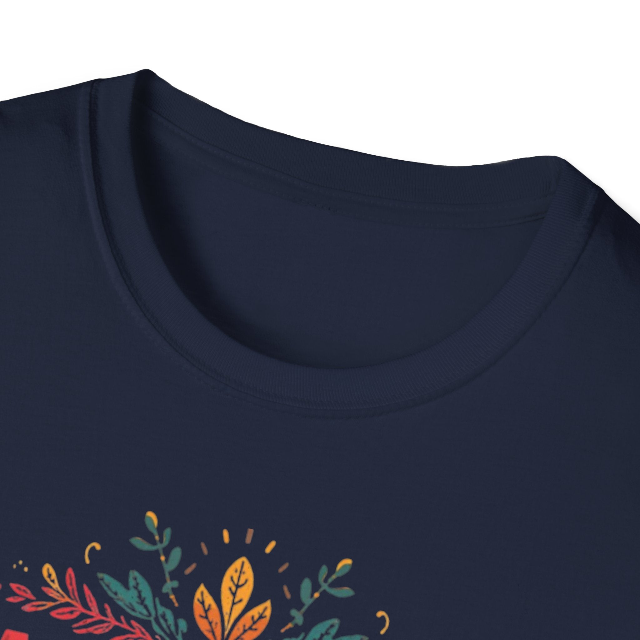 Barcelona floral script T-Shirt | Més que una ciutat, Catalonia travel tee