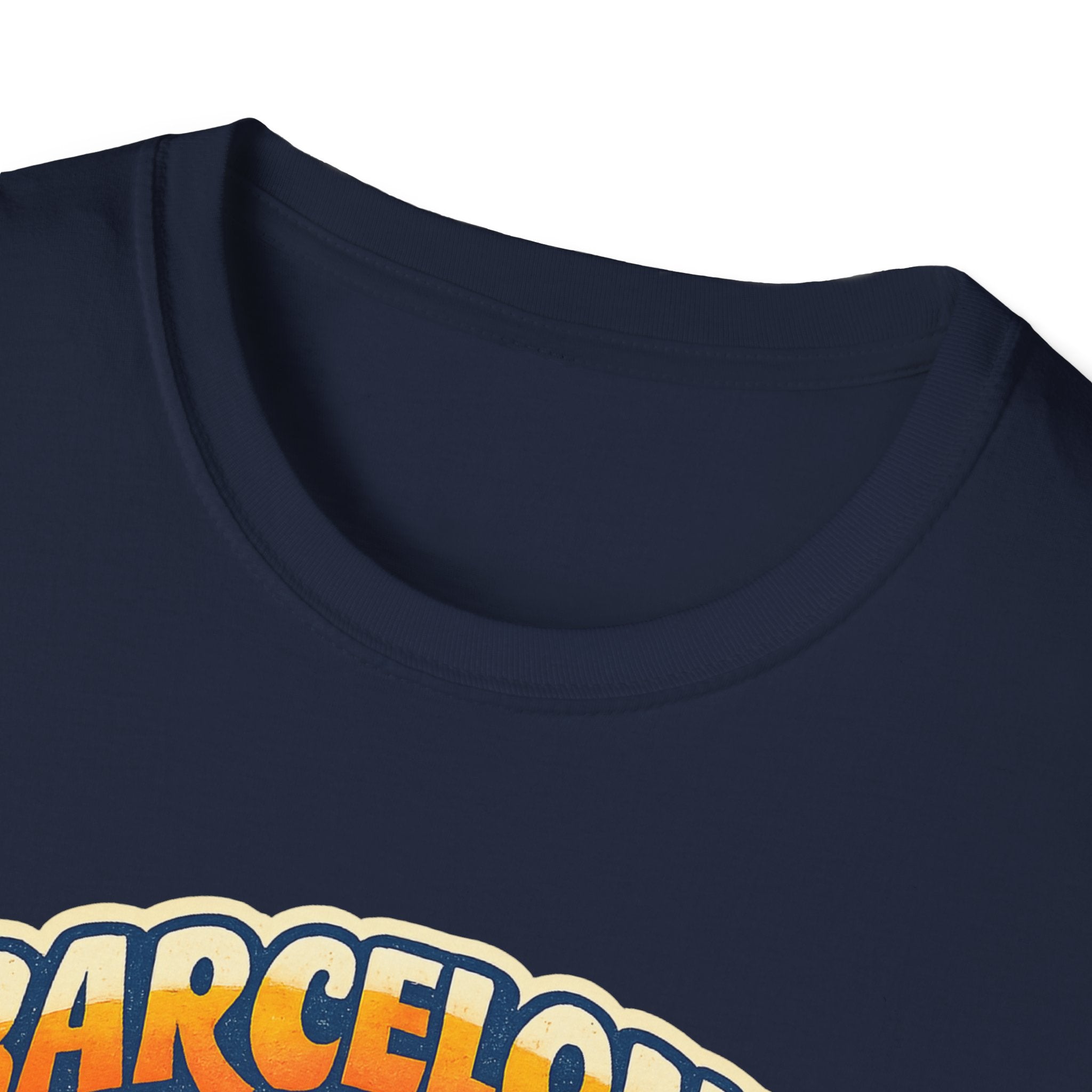 Barcelona Sunset Graphic T-Shirt — "Barcelona Más que un sueño" Vintage Beach Tee