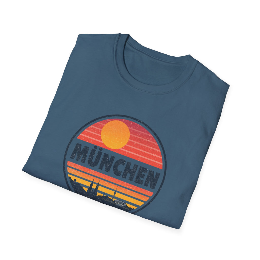 München Sunset T-Shirt — Retro Vintage Munich Skyline Tee