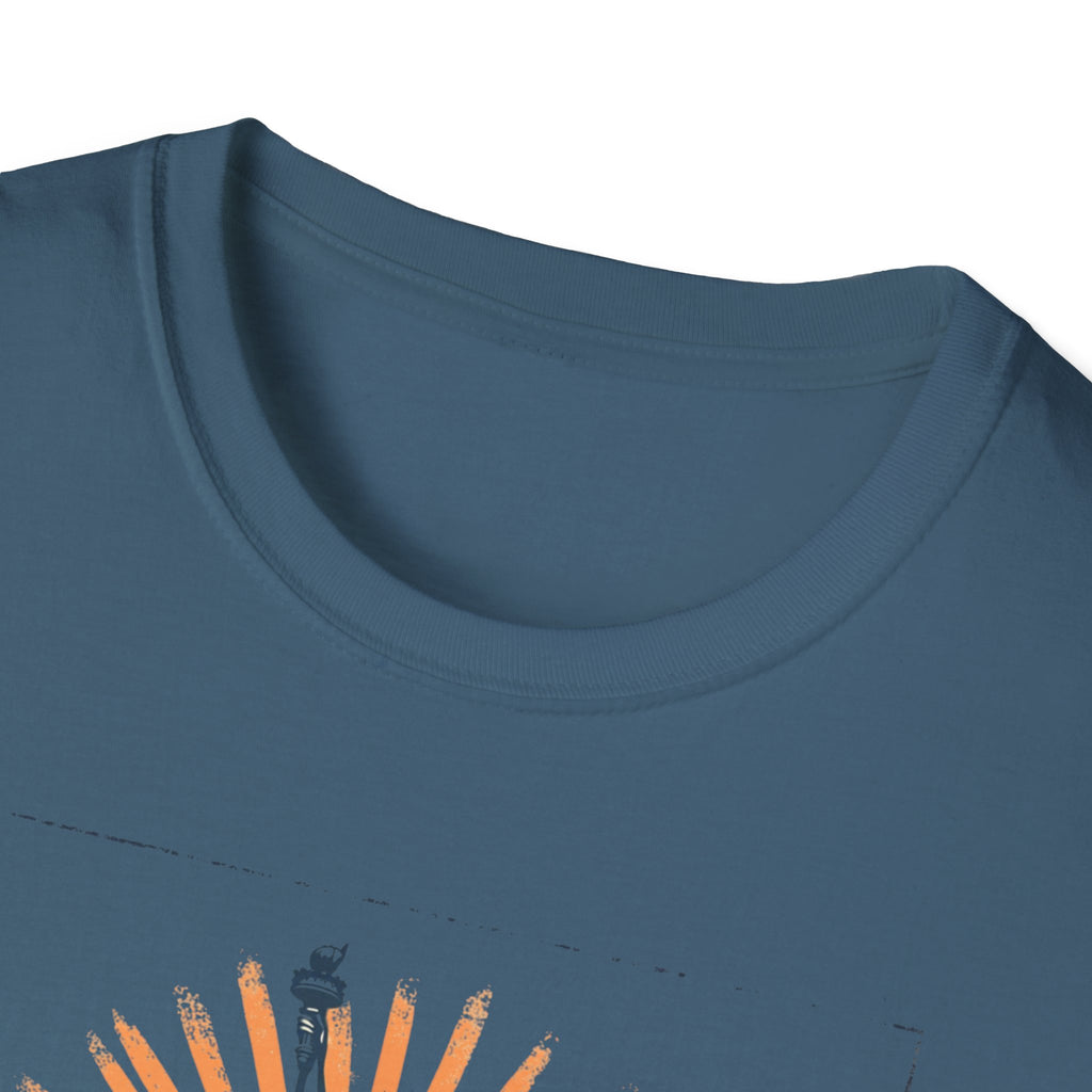 Statue of Liberty Illustration T-Shirt | New York Skyline Graphic