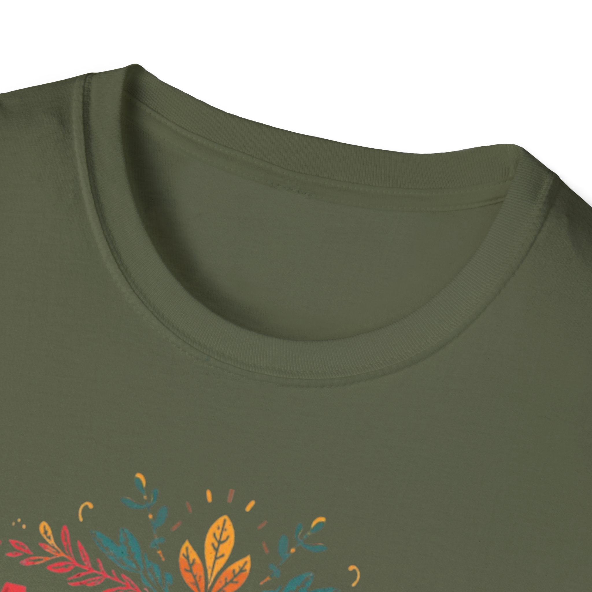 Barcelona floral script T-Shirt | Més que una ciutat, Catalonia travel tee