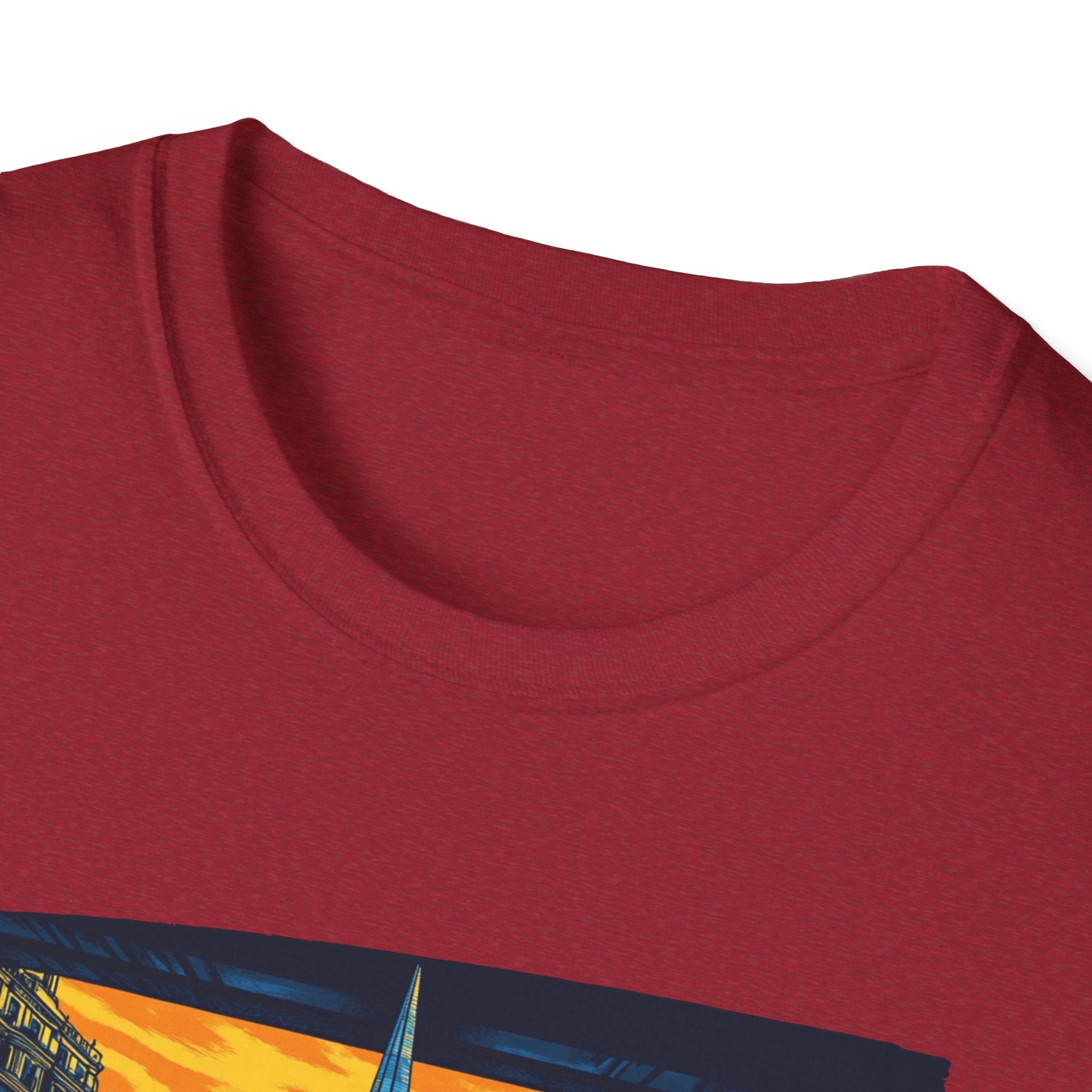 London Skyline Graphic T-Shirt | Retro Cityscape London Tee