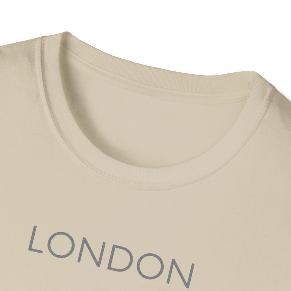 London skyline Keep Calm and Carry On T-Shirt | UK travel souvenir